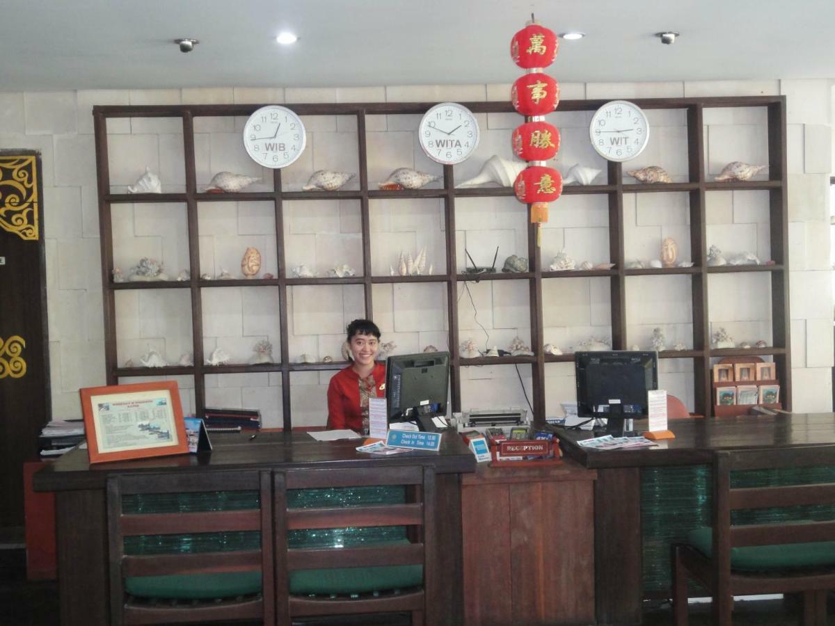 Hotel Pantai Gapura Makassar Bagian luar foto